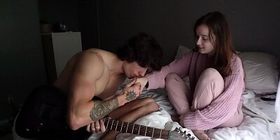 SPONTANEOUS SEX Serenading My Girlfriend Leads To Hot Romantic Sex Ending W/ Dripping Creampie 